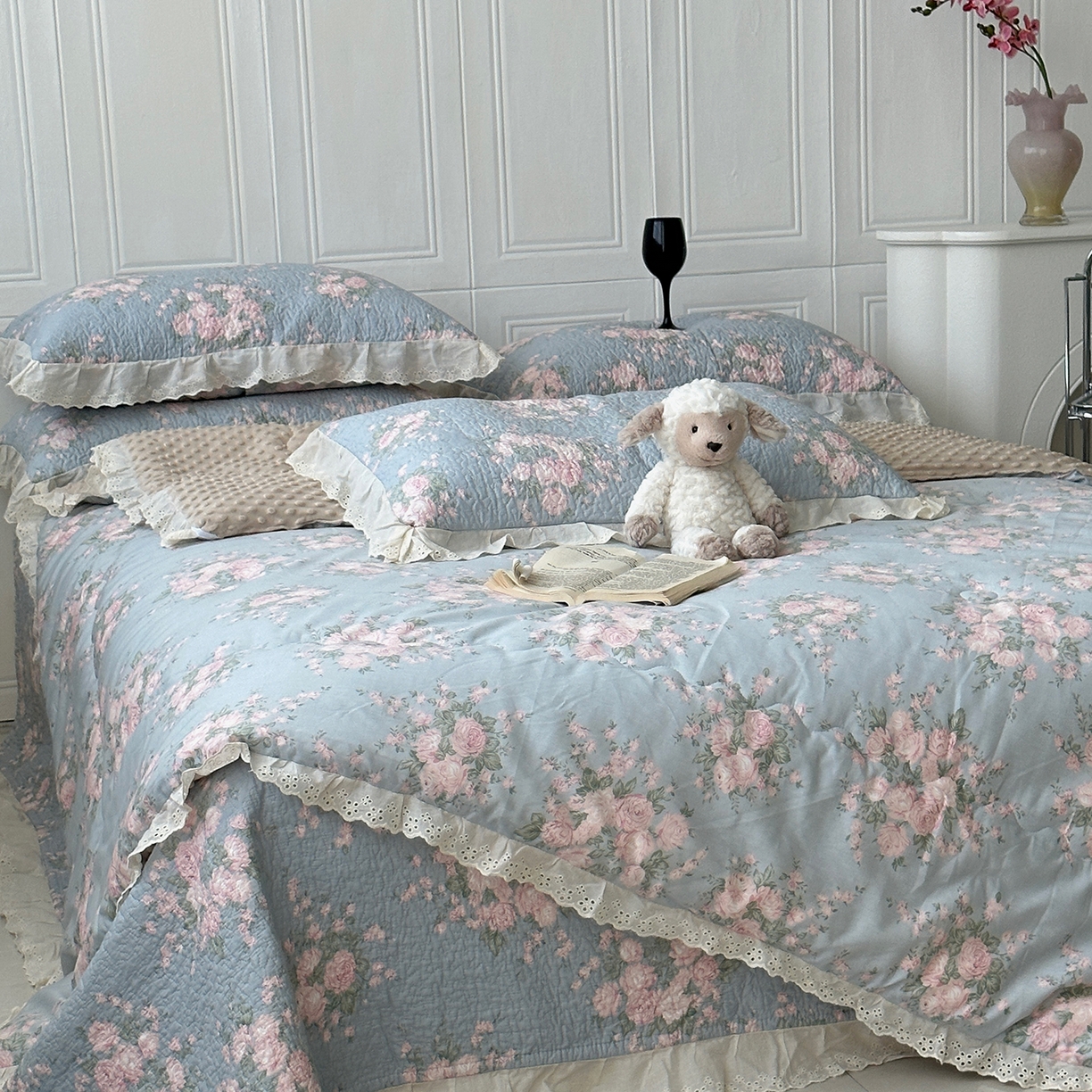 91家纺网 家纺一手货源 找家纺 佰织鑫家居 2025秋冬新品全棉法式床盖款豆豆被四件套 苏里南