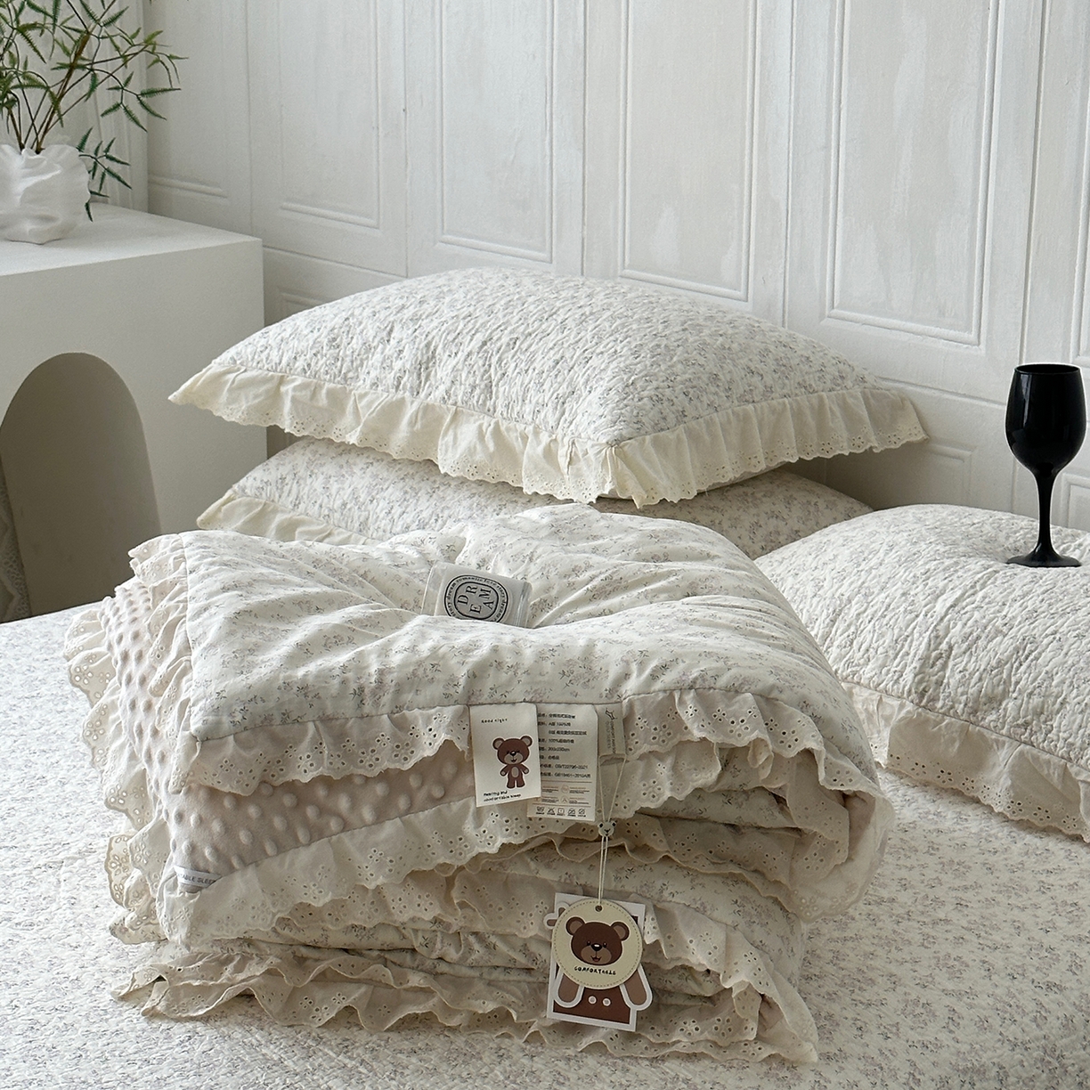 91家纺网 家纺一手货源 找家纺 佰织鑫家居 2025秋冬新品全棉法式床盖款豆豆被四件套 桃花庵