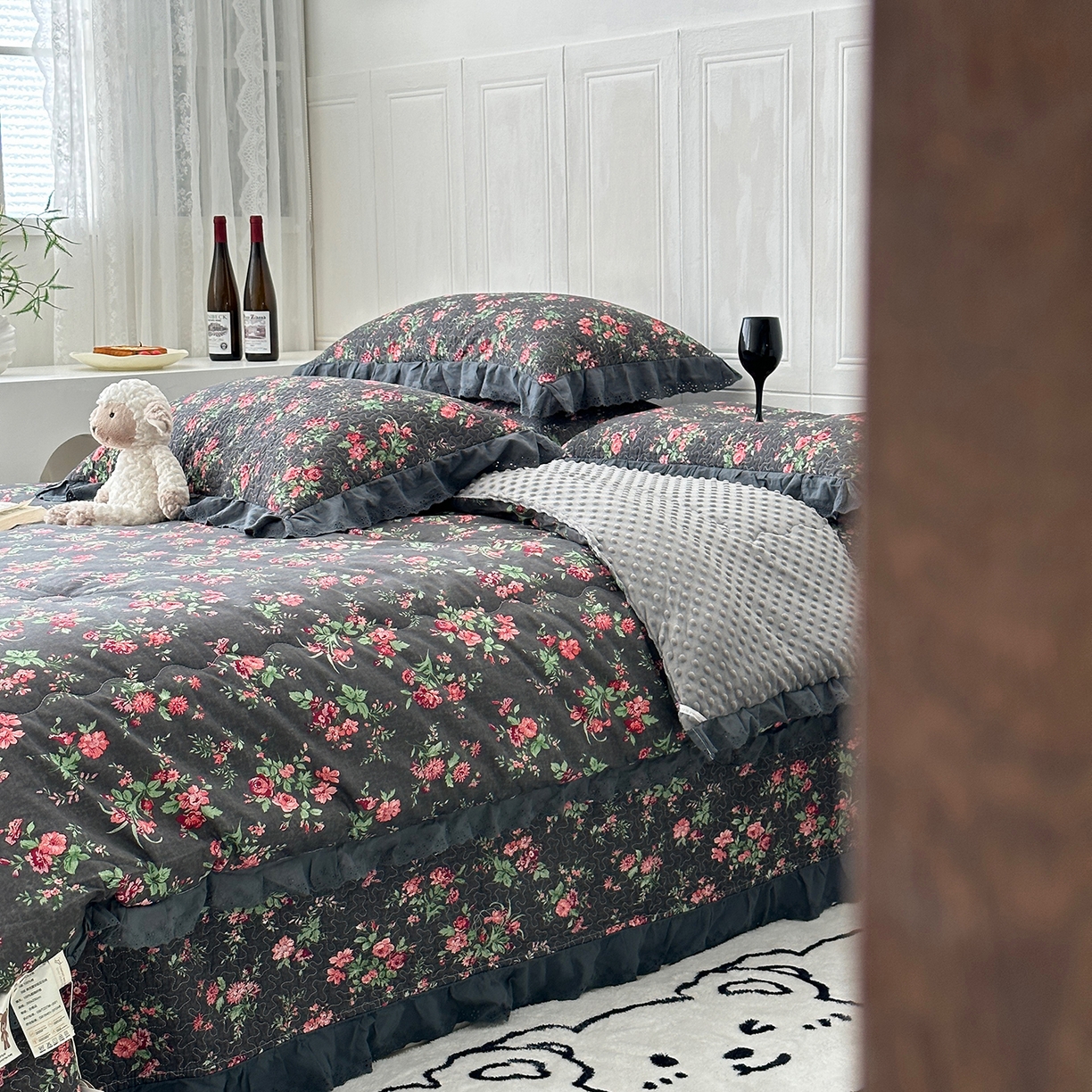 91家纺网 家纺一手货源 找家纺 佰织鑫家居 2025秋冬新品全棉法式床盖款豆豆被四件套 小美