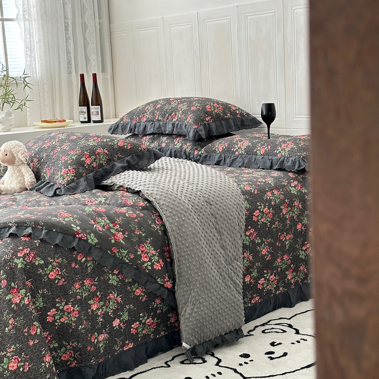 91家纺网 家纺一手货源 找家纺 佰织鑫家居 2025秋冬新品全棉法式床盖款豆豆被四件套 小美