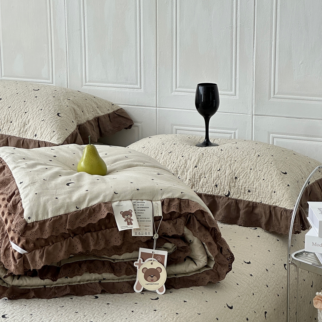 91家纺网 家纺一手货源 找家纺 佰织鑫家居 2025秋冬新品全棉法式床盖款豆豆被四件套 星星月亮