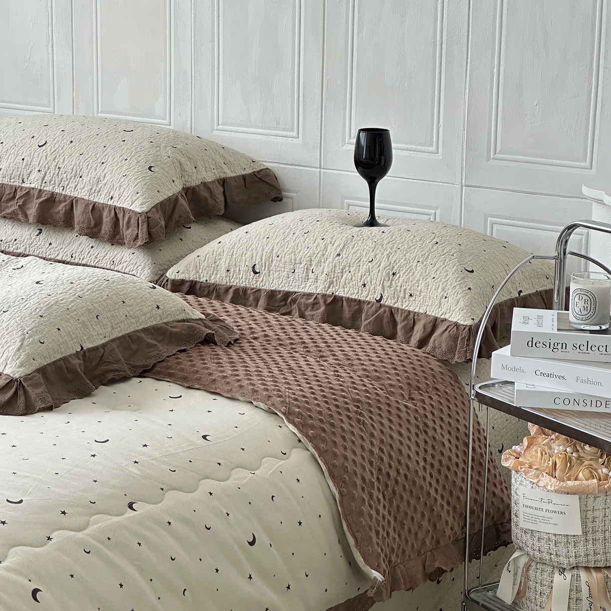 91家纺网 家纺一手货源 找家纺 佰织鑫家居 2025秋冬新品全棉法式床盖款豆豆被四件套 星星月亮