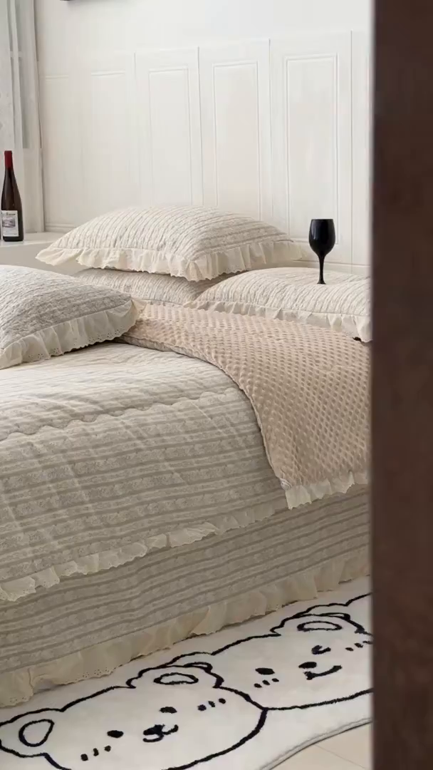 91家纺网 家纺一手货源 找家纺 佰织鑫家居 2025秋冬新品全棉法式床盖款豆豆被四件套 伊甸园