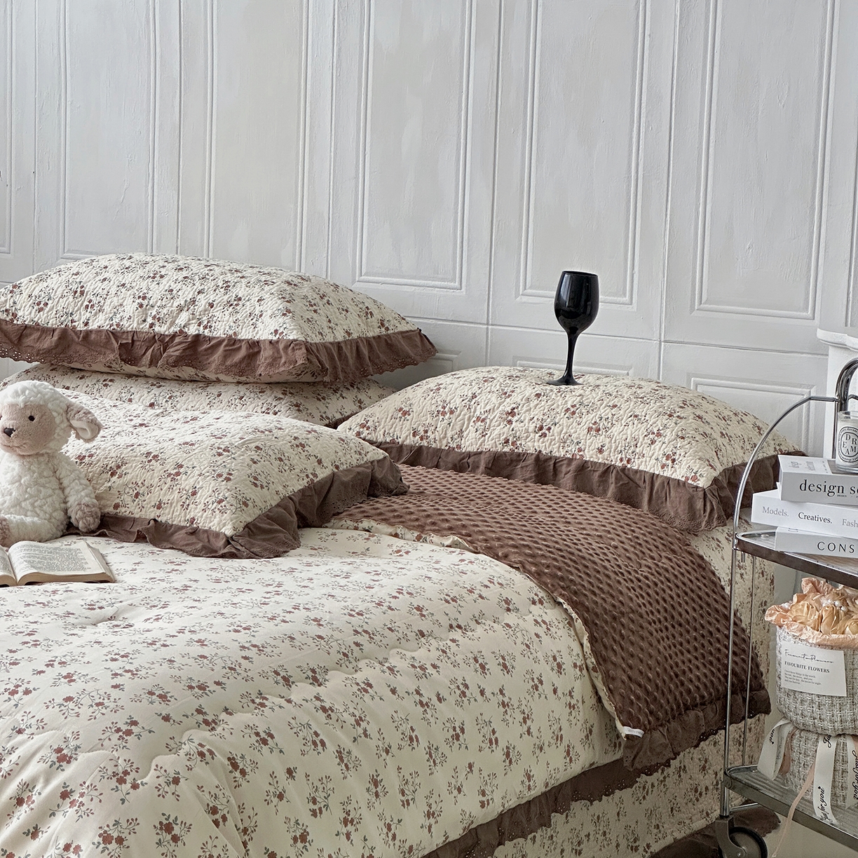 91家纺网 家纺一手货源 找家纺 佰织鑫家居 2025秋冬新品全棉法式床盖款豆豆被四件套 月桂