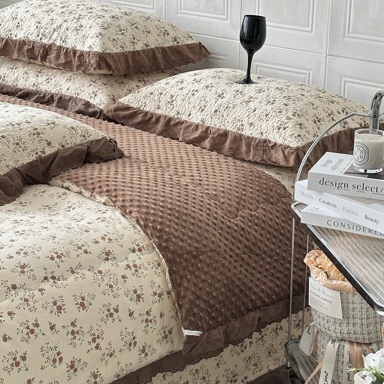 91家纺网 家纺一手货源 找家纺 佰织鑫家居 2025秋冬新品全棉法式床盖款豆豆被四件套 月桂