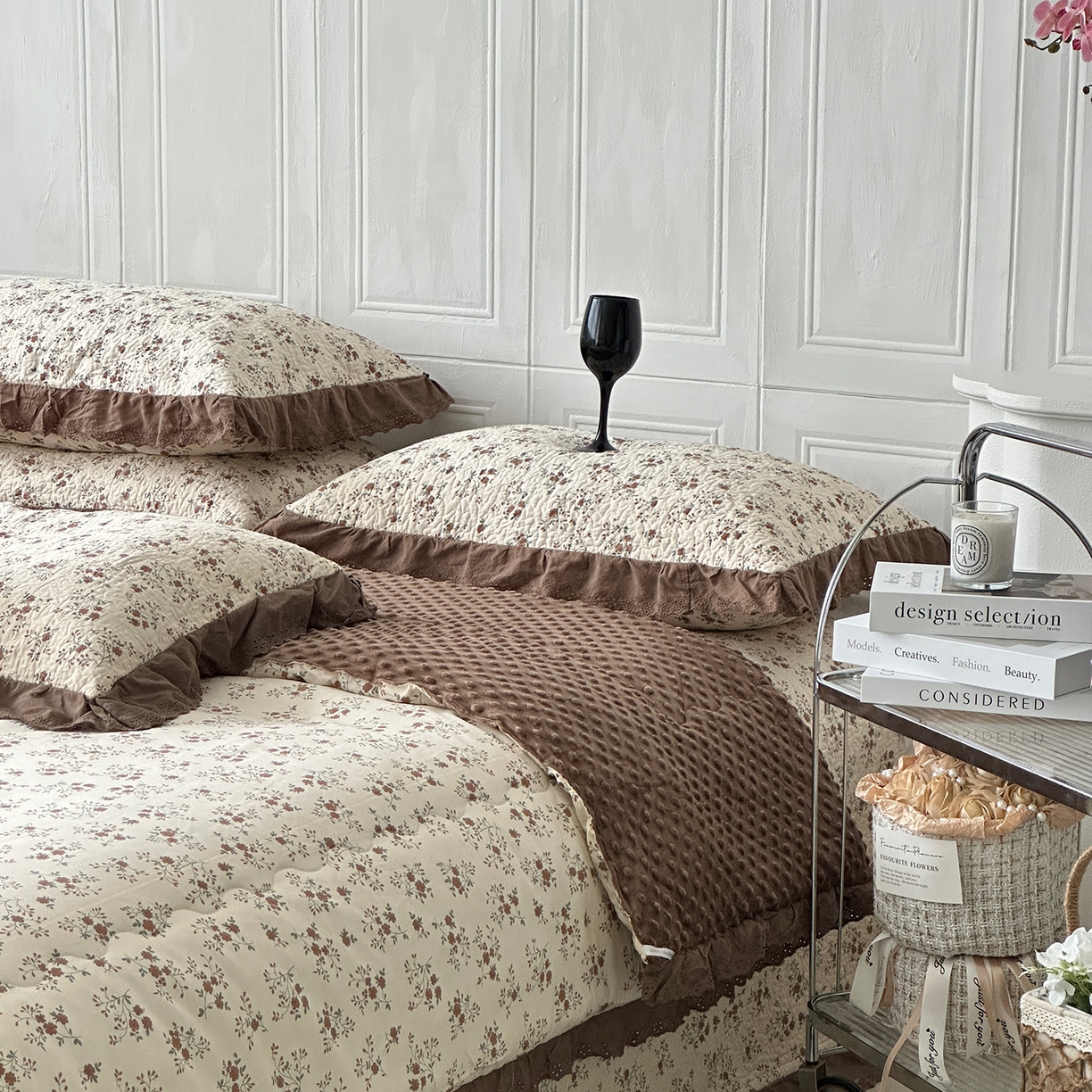 91家纺网 家纺一手货源 找家纺 佰织鑫家居 2025秋冬新品全棉法式床盖款豆豆被四件套 月桂