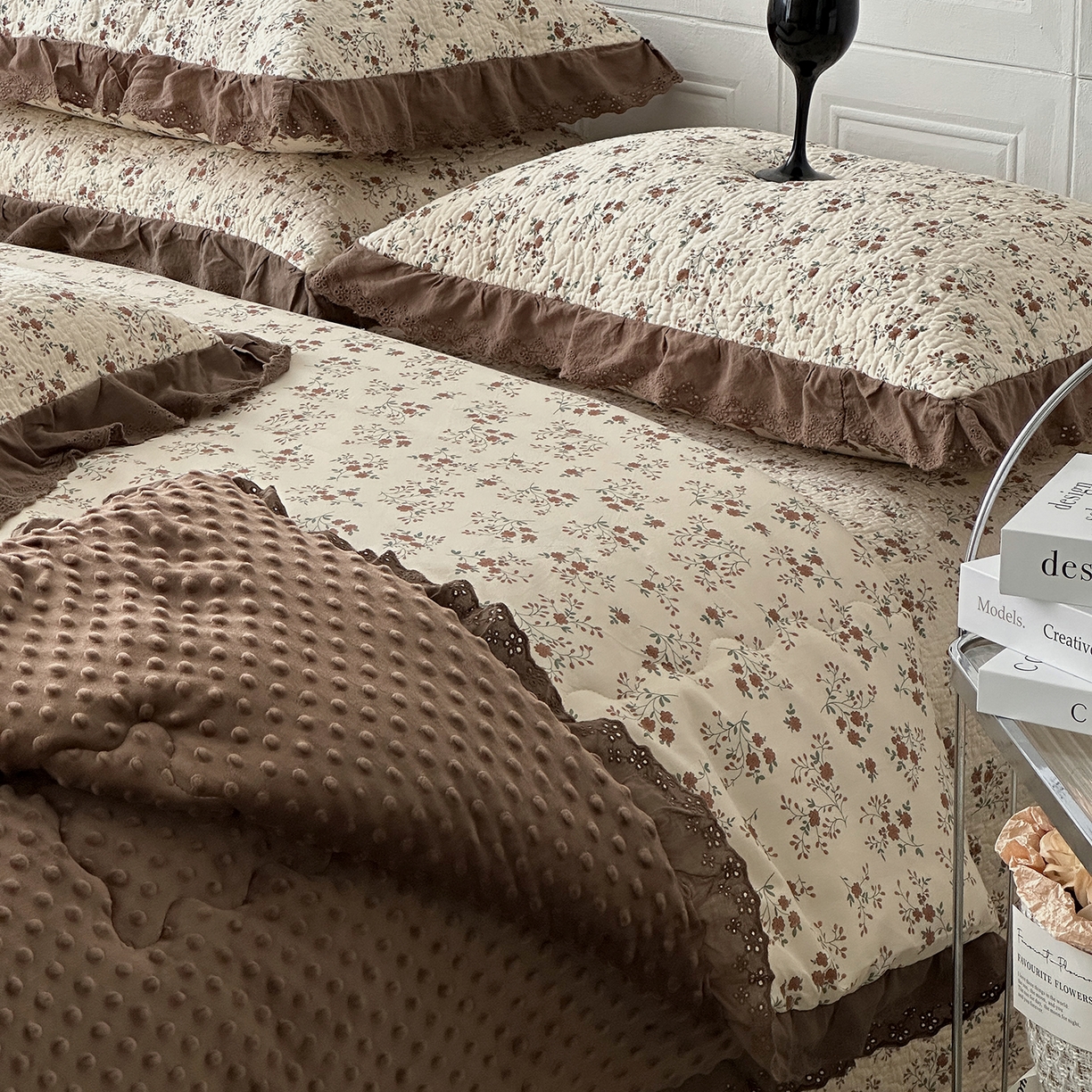 91家纺网 家纺一手货源 找家纺 佰织鑫家居 2025秋冬新品全棉法式床盖款豆豆被四件套 月桂