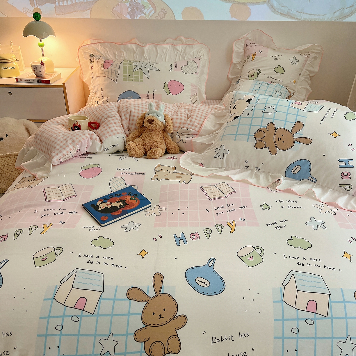 91家纺网 家纺一手货源 找家纺 桃心家居 2025新款A类韩版花边撞色云柔水洗棉加厚牛奶绒少女猫咪棉绒四件套系列 绒花边-少女卡哇伊