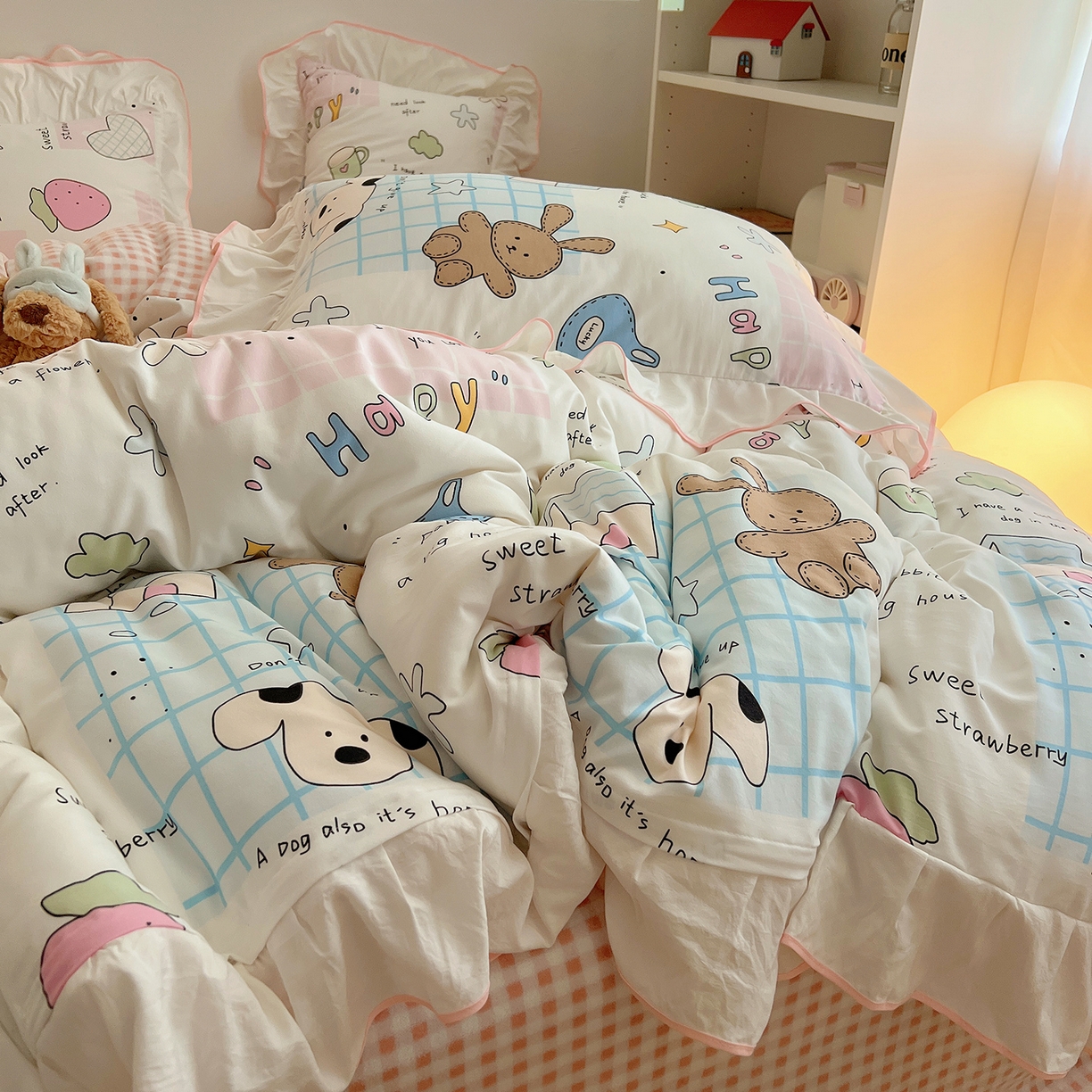 91家纺网 家纺一手货源 找家纺 桃心家居 2025新款A类韩版花边撞色云柔水洗棉加厚牛奶绒少女猫咪棉绒四件套系列 绒花边-少女卡哇伊