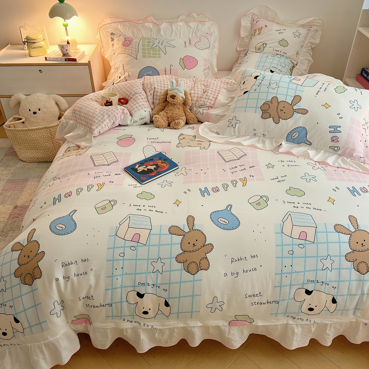 91家纺网 家纺一手货源 找家纺 桃心家居 2025新款A类韩版花边撞色云柔水洗棉加厚牛奶绒少女猫咪棉绒四件套系列 绒花边-少女卡哇伊