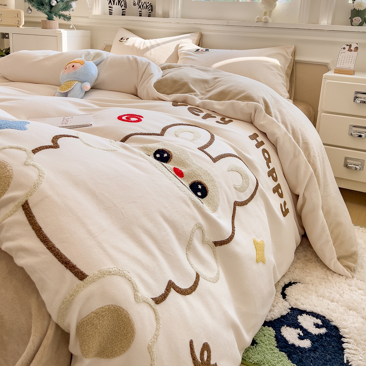 91家纺网 家纺一手货源 找家纺 （总）悦织语 2025新款加厚200克高克重毛巾绣牛奶绒四件套