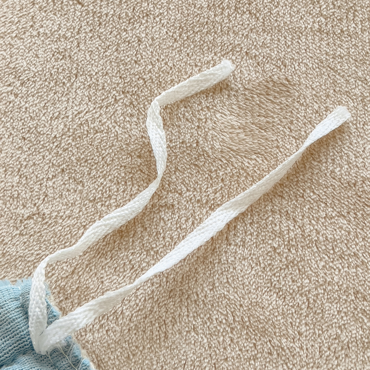 91家纺网 家纺一手货源 找家纺 悦织语 2025新款加厚200克高克重毛巾绣牛奶绒四件套 可爱布布-蓝