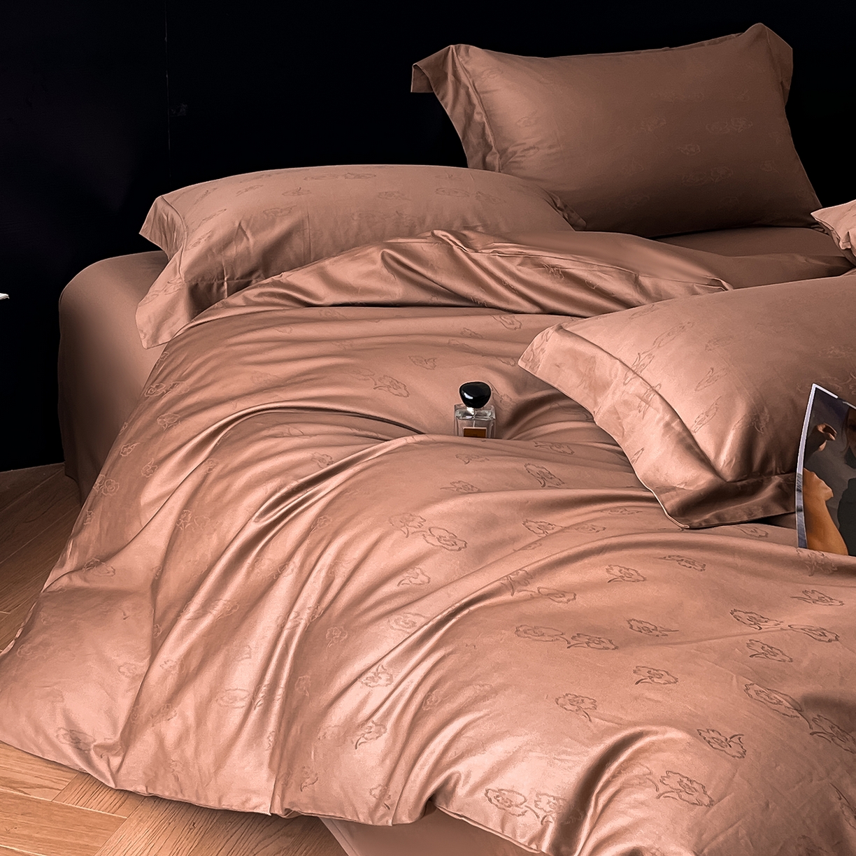 91家纺网 家纺一手货源 找家纺 舒慕家纺 2025新款100支长绒棉提花四件套系列 艾琳娜