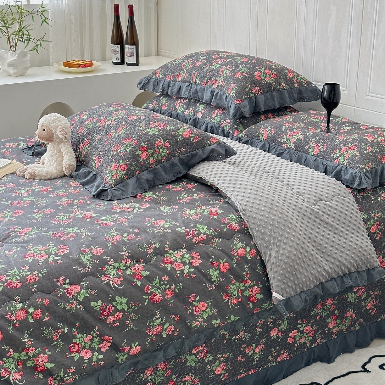 91家纺网 家纺一手货源 找家纺 （总）佰织鑫家居 2025秋冬新品全棉法式床盖款豆豆被四件套