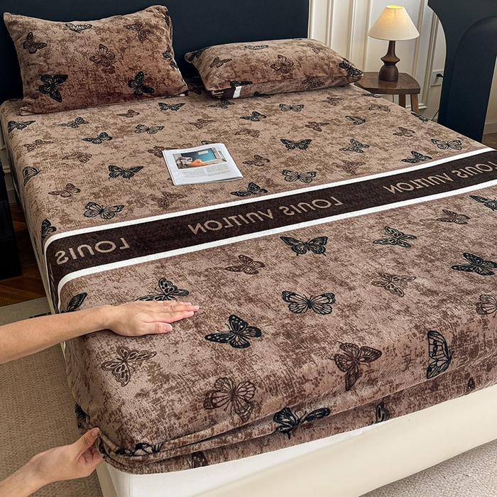 91家纺网 家纺一手货源 找家纺 朵朵家纺 2025新款加厚牛奶绒印花单床笠单品学生宿舍床垫保护套 床笠（床垫保护套可定制尺寸 ） 可可蝴蝶