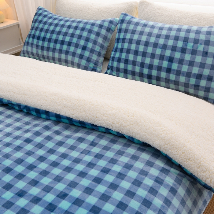 91家纺网 家纺一手货源 找家纺 圣靓 2025新款暖心牛奶绒羊羔绒冬被被子被芯 蓝调