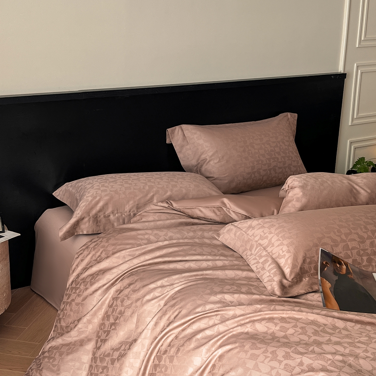 91家纺网 家纺一手货源 找家纺 舒慕家纺 2025新款100支长绒棉提花四件套系列 卡曼