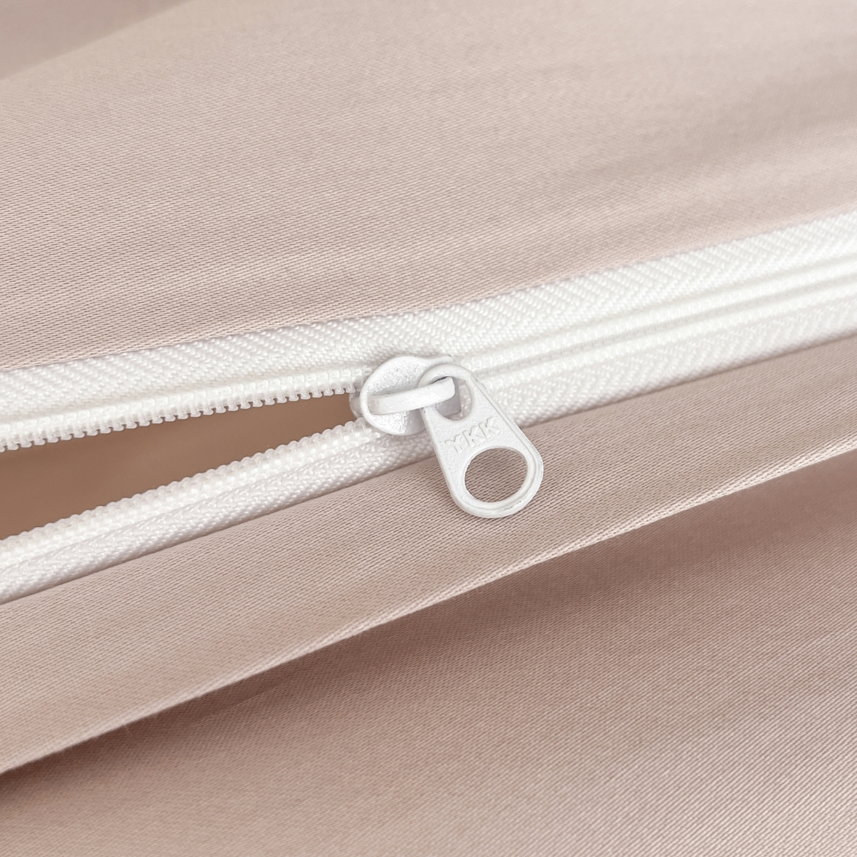 91家纺网 家纺一手货源 找家纺 舒慕家纺 2025新款100支长绒棉提花四件套系列 瑞彩流光