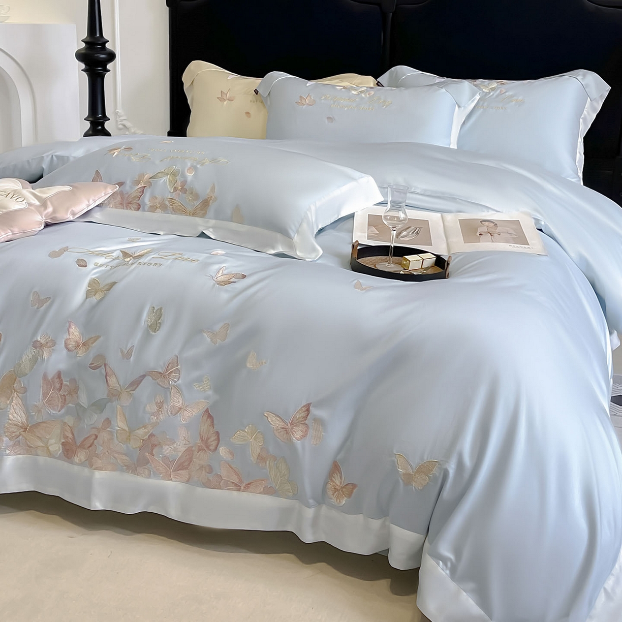 91家纺网 家纺一手货源 找家纺  2025直播爆款A类贡缎长绒棉四件套纯棉全棉重工刺绣被套床单高端拼接床上用品 七彩蝶梦-布鲁蓝