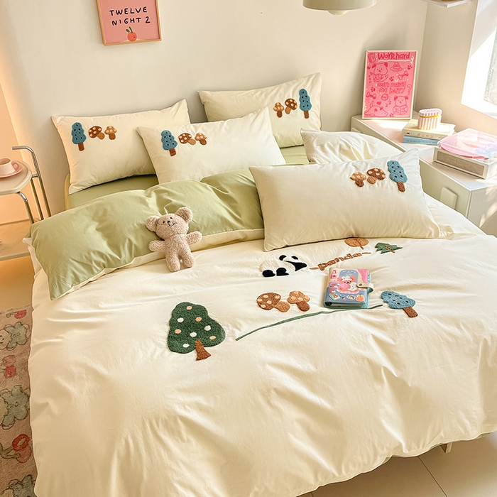 91家纺网 家纺一手货源 找家纺 琪格格  2025新款全棉纯棉大版卡通毛巾绣四件套 森林熊猫