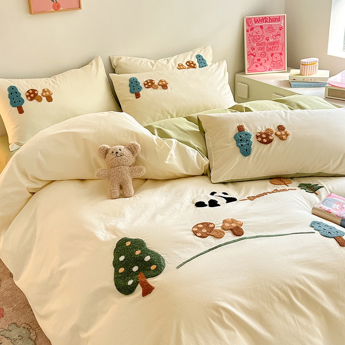 91家纺网 家纺一手货源 找家纺 琪格格  2025新款全棉纯棉大版卡通毛巾绣四件套 森林熊猫