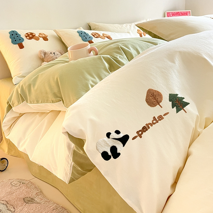 91家纺网 家纺一手货源 找家纺 琪格格  2025新款全棉纯棉大版卡通毛巾绣四件套 森林熊猫