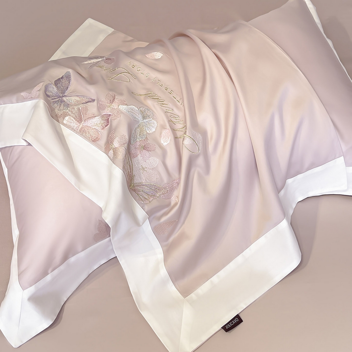 91家纺网 家纺一手货源 找家纺  2025直播爆款A类贡缎长绒棉四件套纯棉全棉重工刺绣被套床单高端拼接床上用品 七彩蝶梦-落樱粉