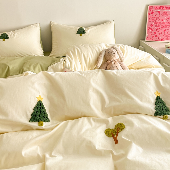 91家纺网 家纺一手货源 找家纺 琪格格  2025新款全棉纯棉大版卡通毛巾绣四件套 心愿小树米白配奶绿