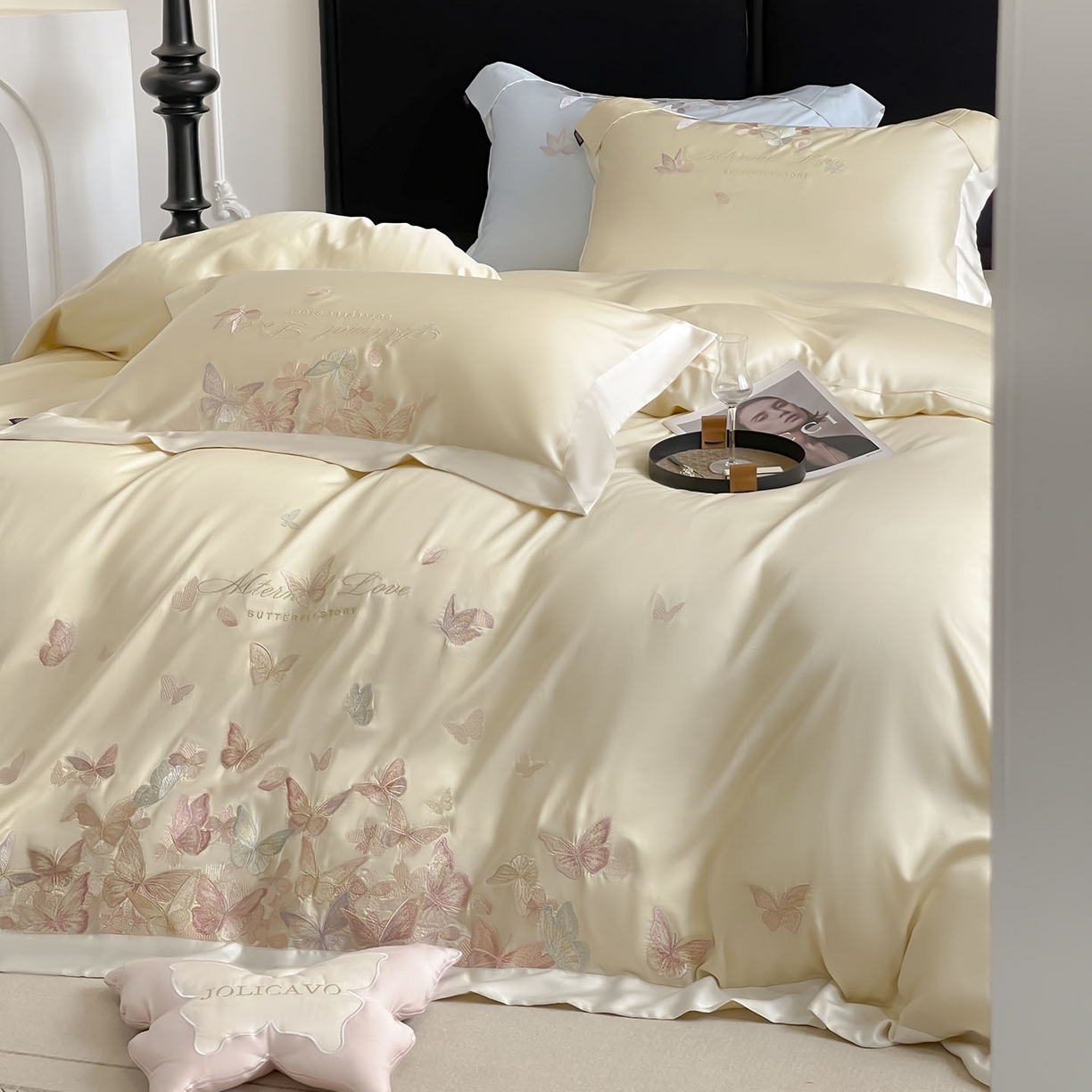 91家纺网 家纺一手货源 找家纺  2025直播爆款A类贡缎长绒棉四件套纯棉全棉重工刺绣被套床单高端拼接床上用品 七彩蝶梦-奶芙黄