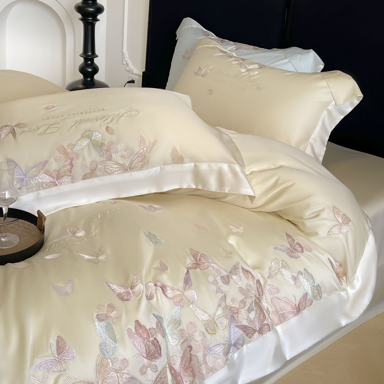 91家纺网 家纺一手货源 找家纺  2025直播爆款A类贡缎长绒棉四件套纯棉全棉重工刺绣被套床单高端拼接床上用品 七彩蝶梦-奶芙黄