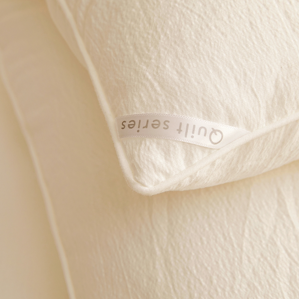 91家纺网 家纺一手货源 找家纺 金喜 2025新款棉麻皱皱纱被芯春秋被冬被加厚被子大豆绗缝被子四季被 雅白