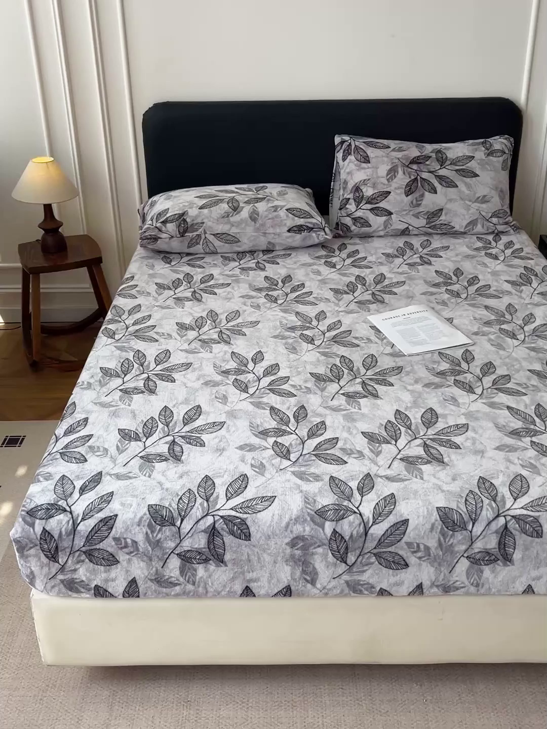 91家纺网 家纺一手货源 找家纺 朵朵家纺 2025新款加厚牛奶绒印花单床笠单品学生宿舍床垫保护套 床笠（床垫保护套可定制尺寸 ） 一叶知秋