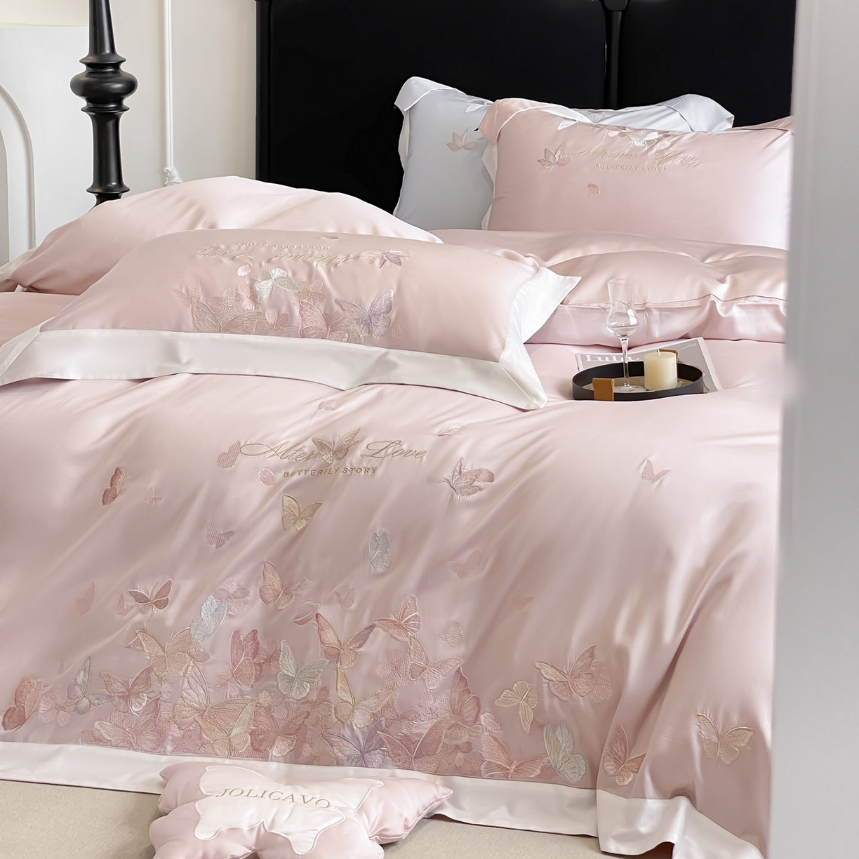 91家纺网 家纺一手货源 找家纺  2025直播爆款A类贡缎长绒棉四件套纯棉全棉重工刺绣被套床单高端拼接床上用品 七彩蝶梦-落樱粉