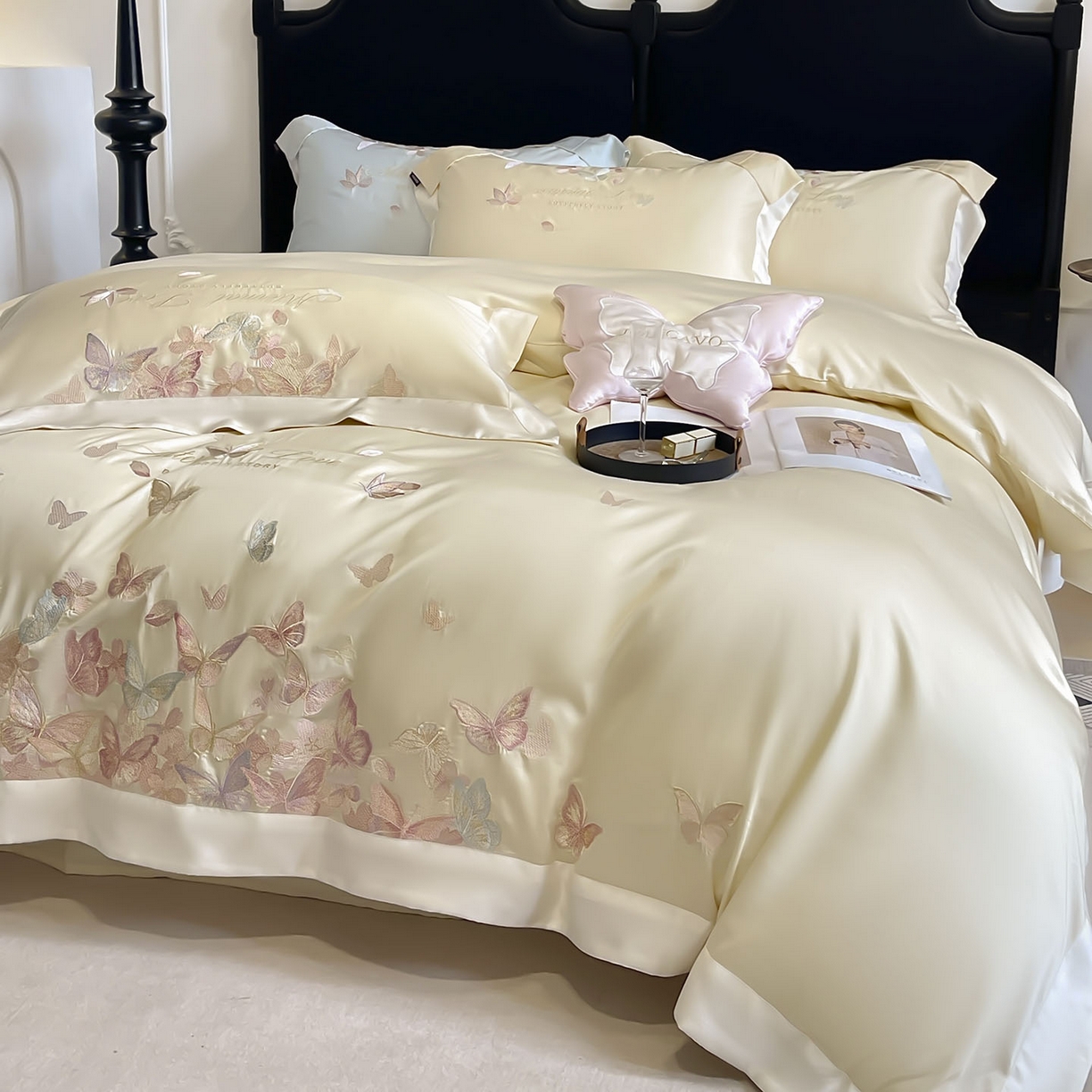 91家纺网 家纺一手货源 找家纺  2025直播爆款A类贡缎长绒棉四件套纯棉全棉重工刺绣被套床单高端拼接床上用品 七彩蝶梦-奶芙黄