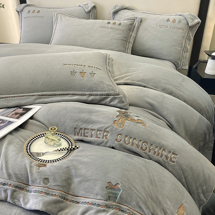 91家纺网 家纺一手货源 找家纺 （总）家居1号家纺 2025新款230克牛奶绒全消光冬季爆款四件套-唯美意境（全网控价！活动立减券后价格不得低于：标准258元，加278元！请大家把控利润！严禁内卷！会员优惠10元！）