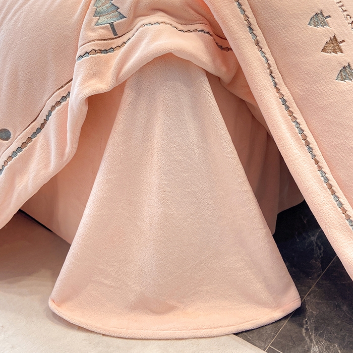 91家纺网 家纺一手货源 找家纺 家居1号家纺 2025新款230克牛奶绒全消光冬季爆款四件套-唯美意境 唯美意境-少女粉