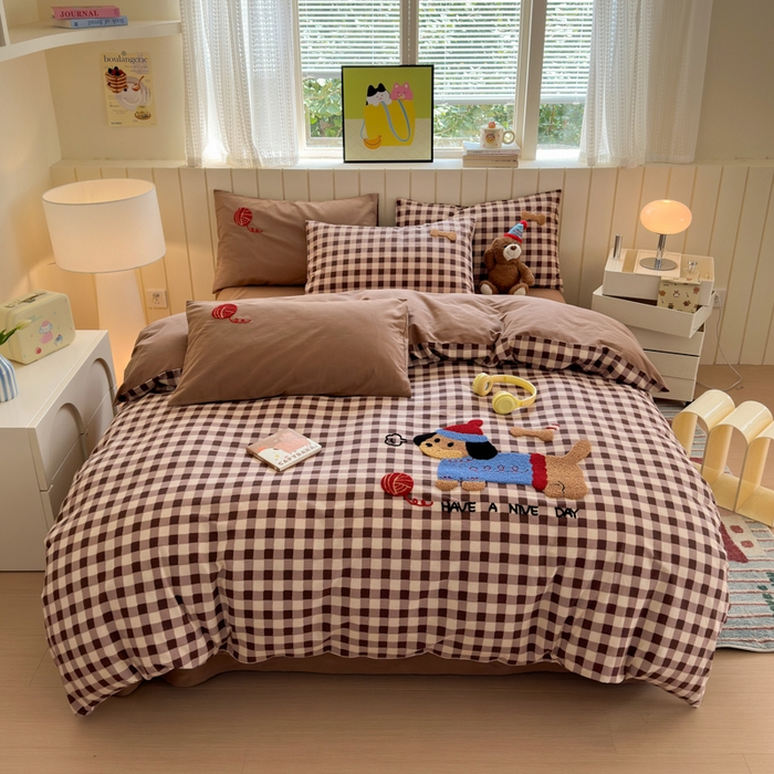 91家纺网 家纺一手货源 找家纺 （总）如意朵 2025新款全棉磨毛卡通毛巾绣四件套（专版花型）-场景二