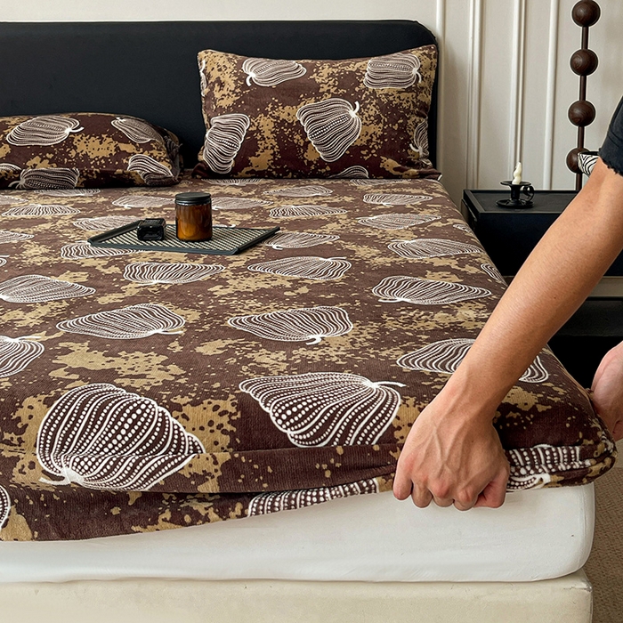 91家纺网 家纺一手货源 找家纺 朵朵家纺 2025新款加厚牛奶绒印花单床笠单品学生宿舍床垫保护套 床笠（床垫保护套可定制尺寸 ） 感恩南瓜