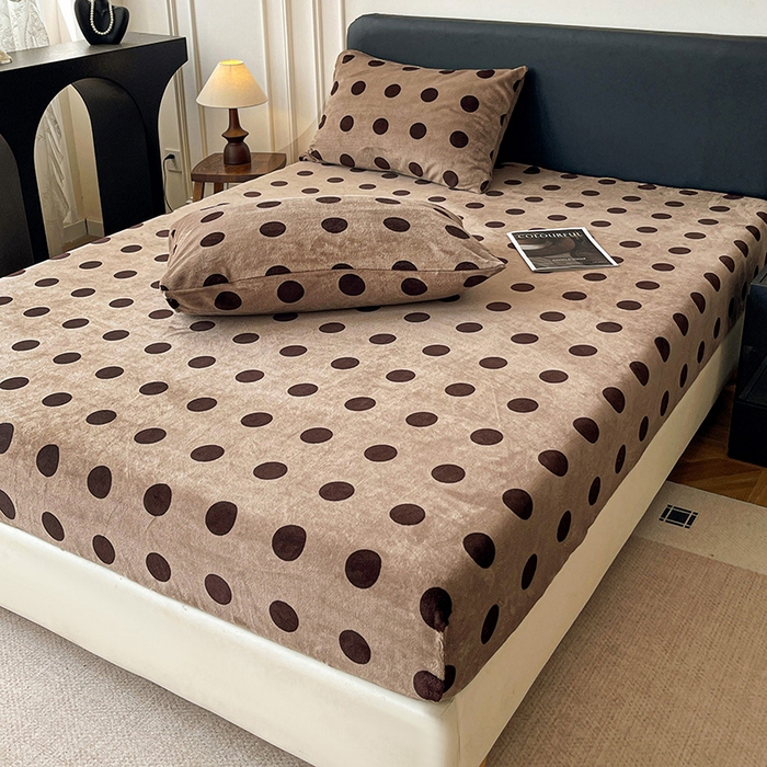 91家纺网 家纺一手货源 找家纺 朵朵家纺 2025新款加厚牛奶绒印花单床笠单品学生宿舍床垫保护套 床笠（床垫保护套可定制尺寸 ） 卡布奇诺