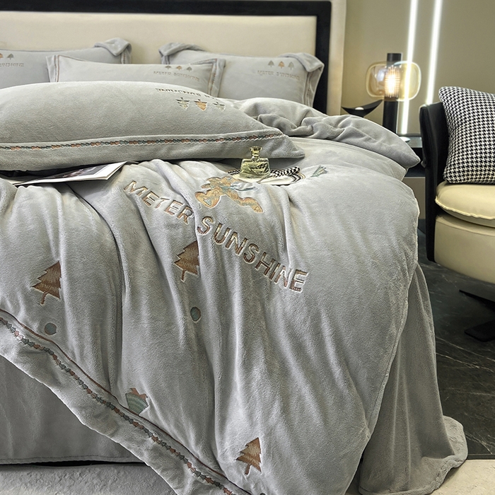 91家纺网 家纺一手货源 找家纺 家居1号家纺 2025新款230克牛奶绒全消光冬季爆款四件套-唯美意境 唯美意境-高级灰