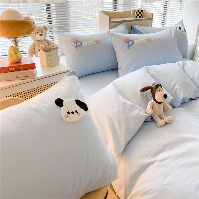 91家纺网 家纺一手货源 找家纺 如意朵 2025新款全棉纯棉小清新印花加绣花四件套 俏皮狗狗蓝