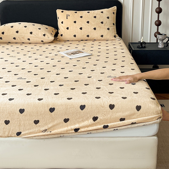 91家纺网 家纺一手货源 找家纺 朵朵家纺 2025新款加厚牛奶绒印花单床笠单品学生宿舍床垫保护套 床笠（床垫保护套可定制尺寸 ） 满心欢喜