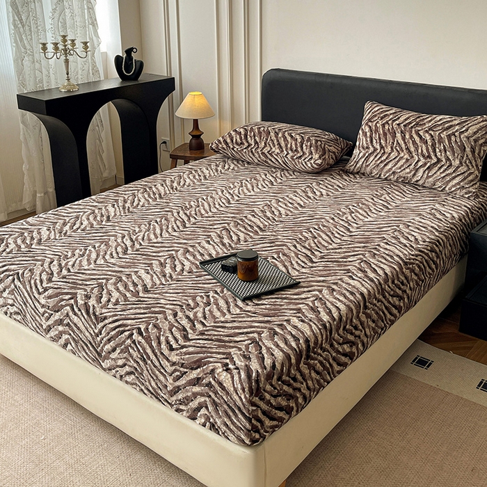 91家纺网 家纺一手货源 找家纺 朵朵家纺 2025新款加厚牛奶绒印花单床笠单品学生宿舍床垫保护套 床笠（床垫保护套可定制尺寸 ） 摩卡生活