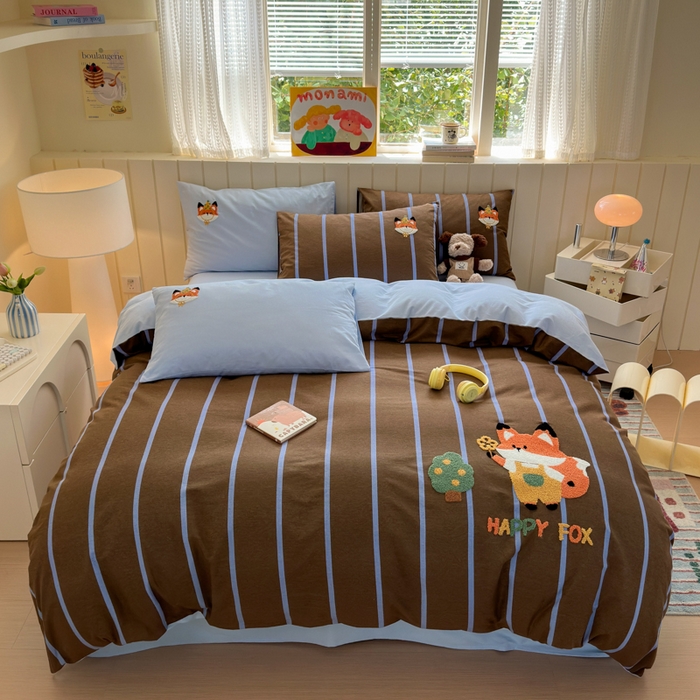 91家纺网 家纺一手货源 找家纺 （总）如意朵 2025新款全棉磨毛卡通毛巾绣四件套（专版花型）-场景二