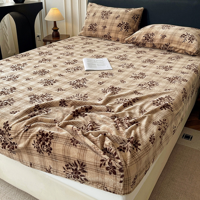 91家纺网 家纺一手货源 找家纺 朵朵家纺 2025新款加厚牛奶绒印花单床笠单品学生宿舍床垫保护套 床笠（床垫保护套可定制尺寸 ） 南枝向暖