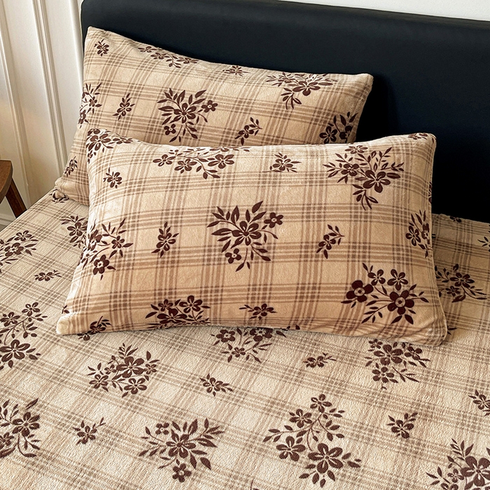 91家纺网 家纺一手货源 找家纺 朵朵家纺 2025新款加厚牛奶绒印花单床笠单品学生宿舍床垫保护套 床笠（床垫保护套可定制尺寸 ） 南枝向暖