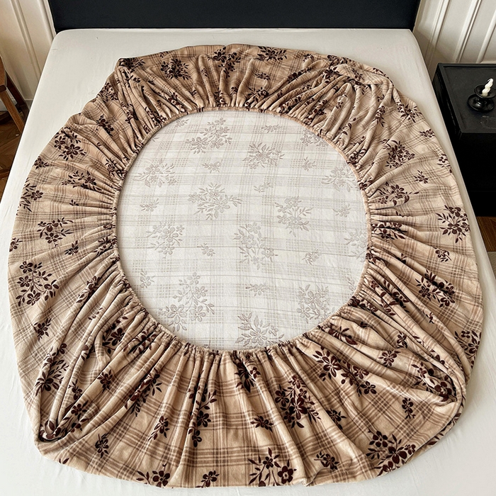 91家纺网 家纺一手货源 找家纺 朵朵家纺 2025新款加厚牛奶绒印花单床笠单品学生宿舍床垫保护套 床笠（床垫保护套可定制尺寸 ） 南枝向暖