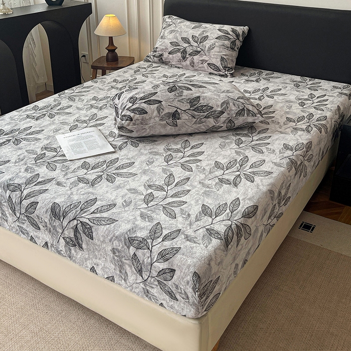 91家纺网 家纺一手货源 找家纺 朵朵家纺 2025新款加厚牛奶绒印花单床笠单品学生宿舍床垫保护套 床笠（床垫保护套可定制尺寸 ） 一叶知秋