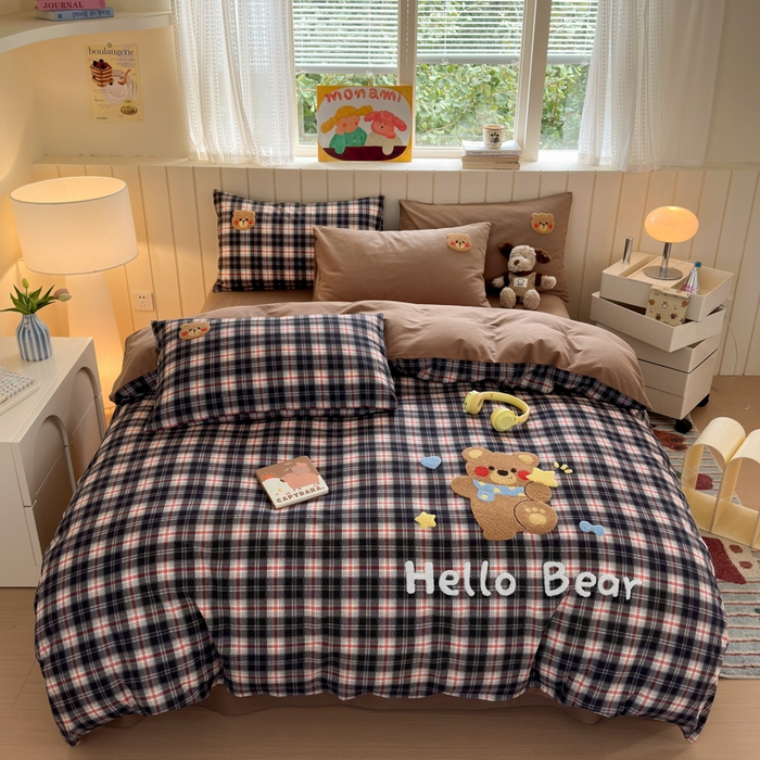 91家纺网 家纺一手货源 找家纺 （总）如意朵 2025新款全棉磨毛卡通毛巾绣四件套（专版花型）-场景二