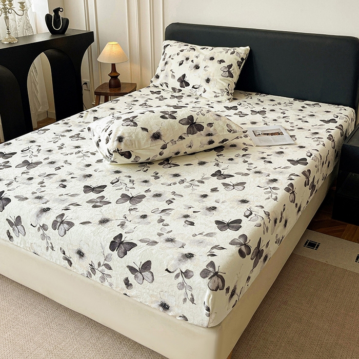 91家纺网 家纺一手货源 找家纺 朵朵家纺 2025新款加厚牛奶绒印花单床笠单品学生宿舍床垫保护套 床笠（床垫保护套可定制尺寸 ） 月光蝴蝶